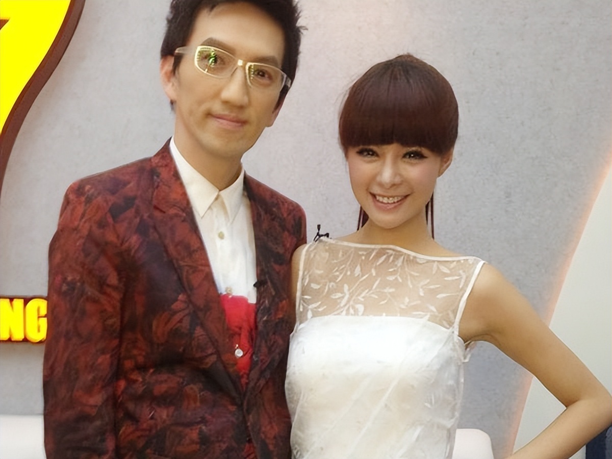 领证1年没婚礼，被杜海涛屏蔽朋友圈3个月，沈梦辰得到了什么