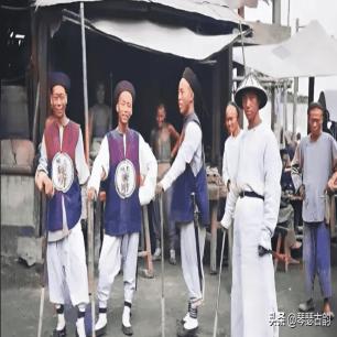 日军日记：*安妇慰**不服从管教，我很愤怒，用*刀刺**插入她的*体下**