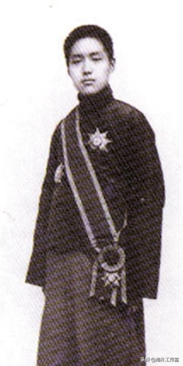 蒋介石败走台湾时，为何执意带走末代衍圣公，孔子后人有何遗秘？