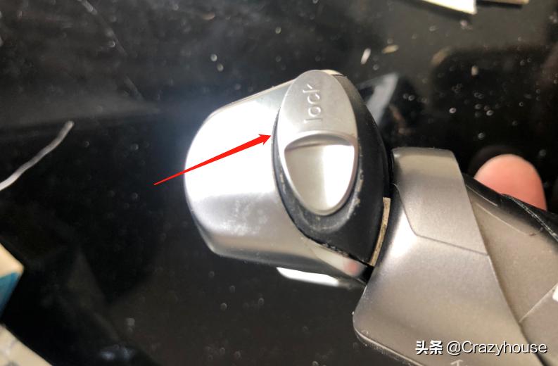 博朗5775剃须刀拆解图,braun博朗剃须刀720刀头拆卸