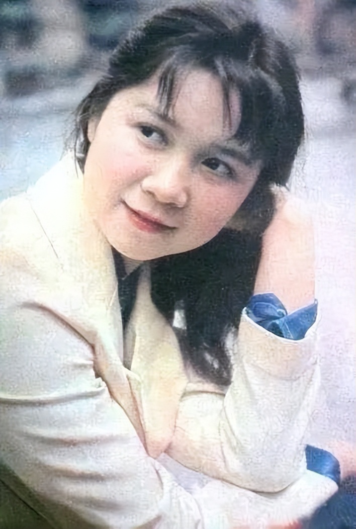 明星下颚骨整容后遗症,脸像鞋拔子怎么改善