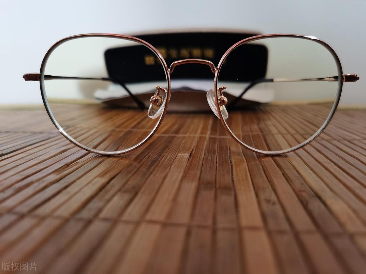 12周摘掉眼镜恢复视力知乎,18周后眼睛近视散光