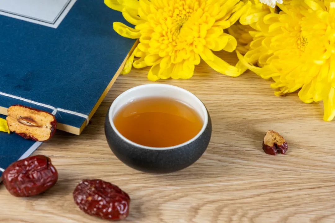 明日黄花蝶也愁诗全文,休休明日黄花蝶也愁全诗