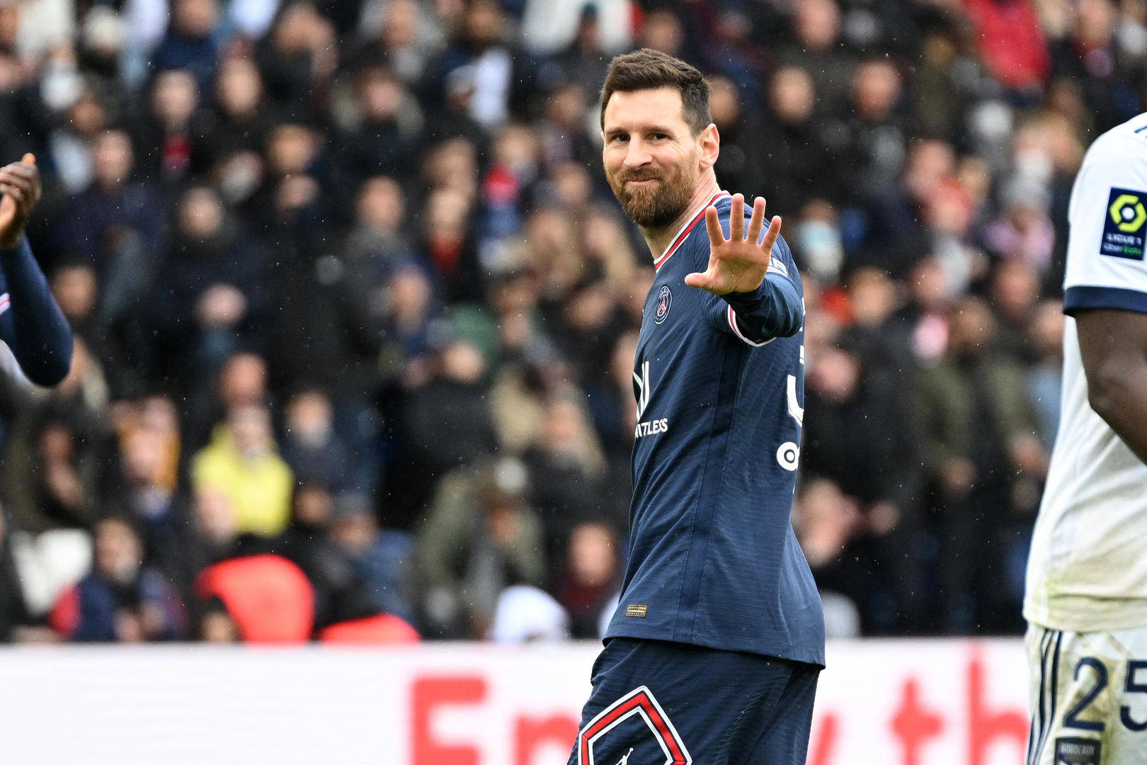 近10年足坛总射手榜c罗力压梅西,沙特联赛c罗首秀和梅西首秀