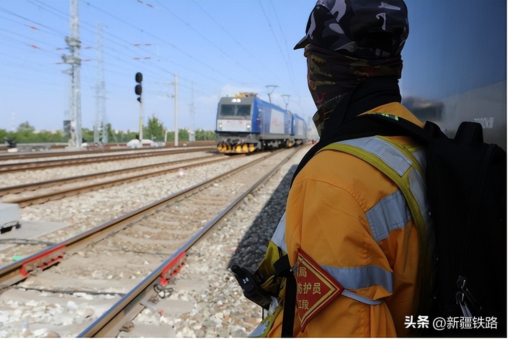 钢轨也会“中暑”？不怕，他们有招法！