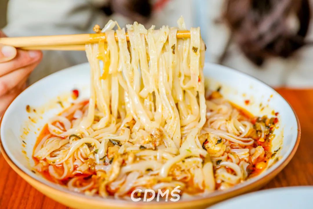 嗦粉成都美食,成都美食嗦粉