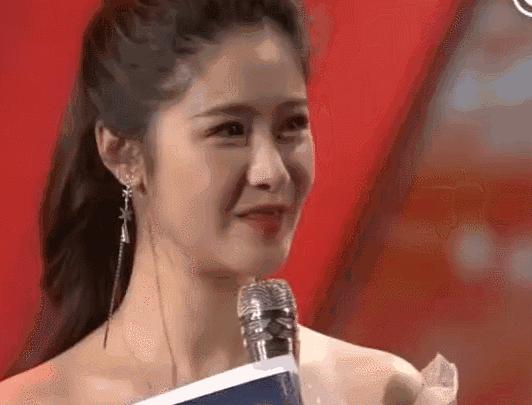 24年来守护着4个兄妹,最后却一个都留不住,何炅老了,都结束了