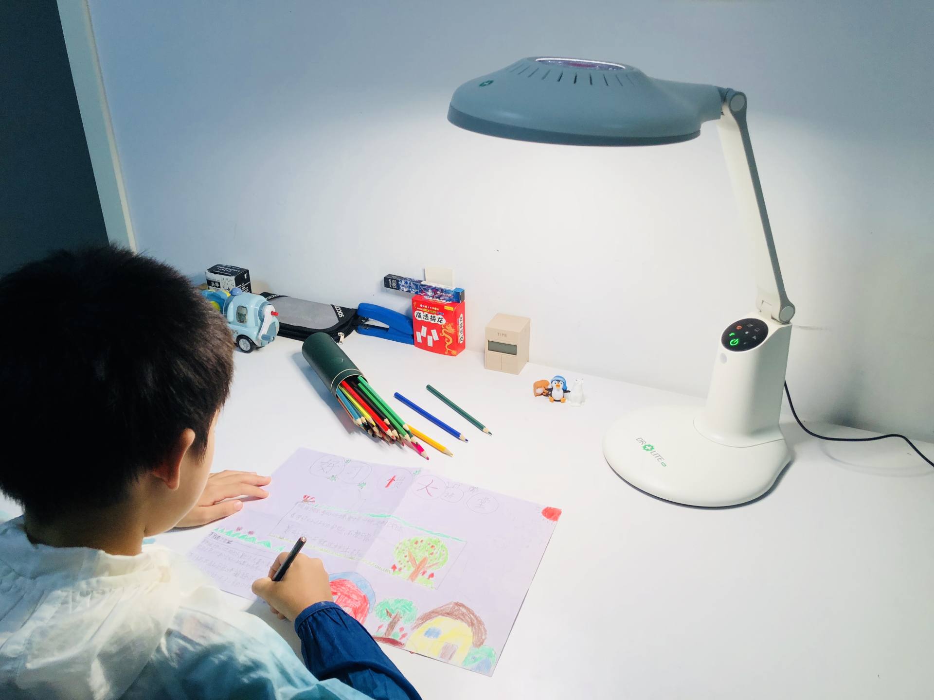 护眼台灯学习防蓝光专用测评,防近视台灯护眼学习灯