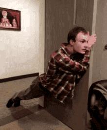 为什么加拿大人来国内吃香,加拿大人为什么挡门