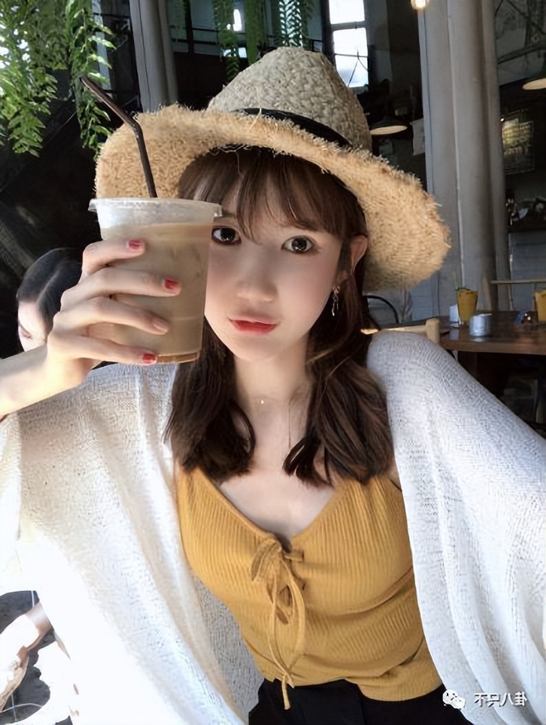 白鹿许凯绯闻什么时候的,许凯和周冬雨有绯闻吗