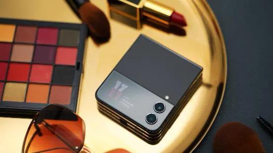 三星galaxyzflip4创意,沉浸式体验三星galaxyzflip4