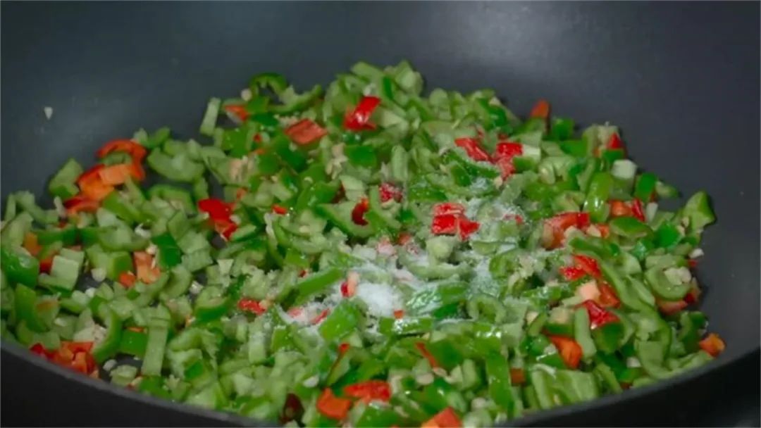 饮食当中哪种食物含钙最高,补钙必备这些食材含钙量最高