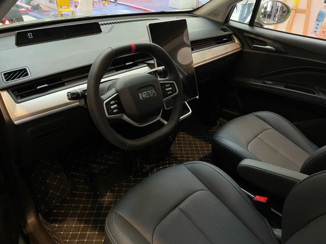 哪吒和好猫新能源车对比,哪吒和好猫汽车对比