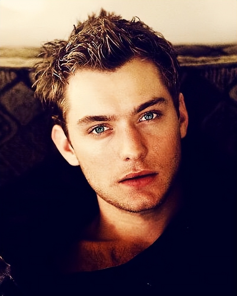 这个男人有点妖孽最新章节,这个男人太妖孽漫画全集