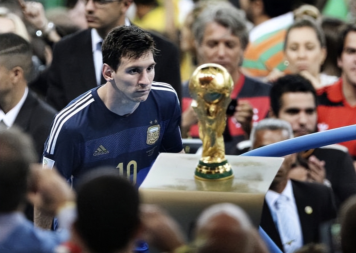 梅西的处境和c罗的处境,29岁梅西