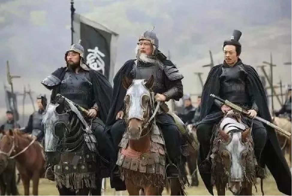 黑色衣服凉快,黑色短袖夏天凉快吗