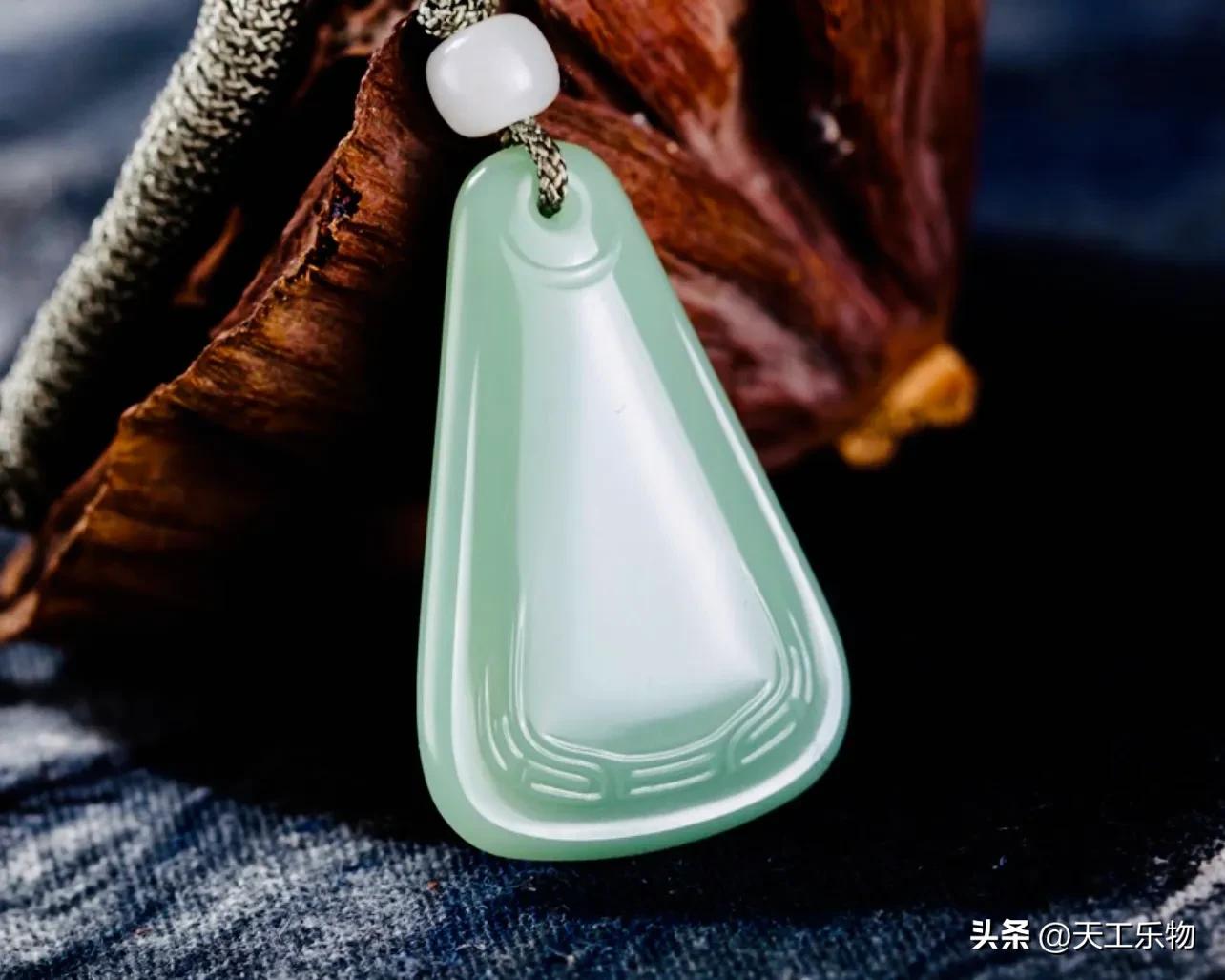 和田玉山料和籽料对比,和田玉山料籽料对比图