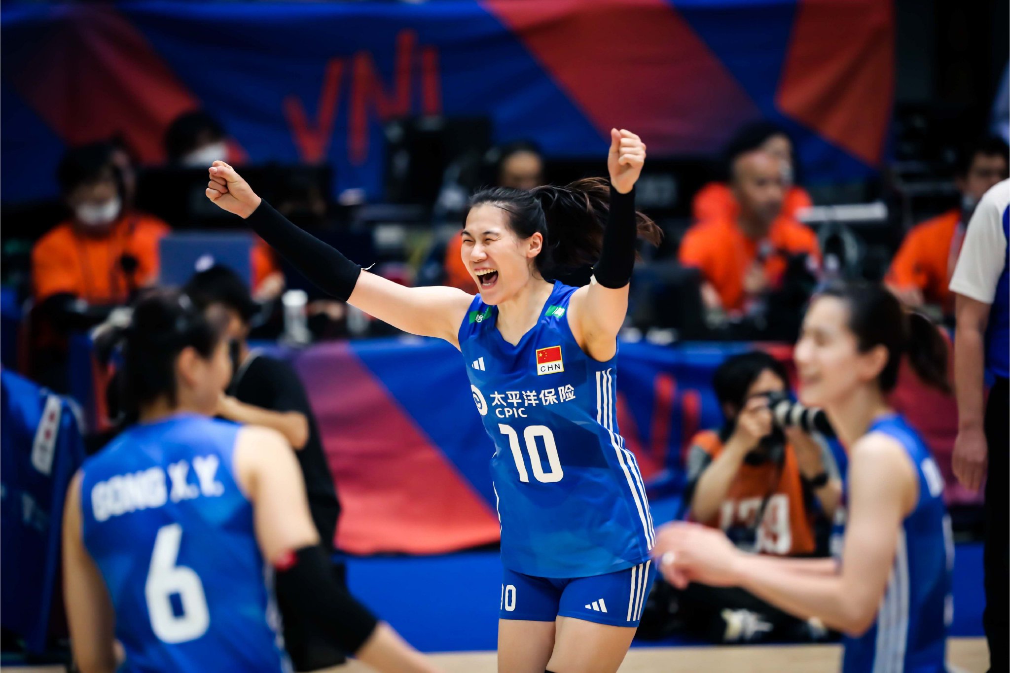 世联赛中国女排最新排名,最新一期的女排世界排名