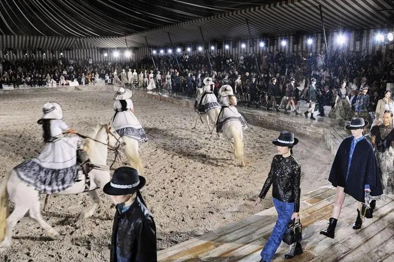 中国马术服饰的优势和劣势,国际一线品牌风格特征