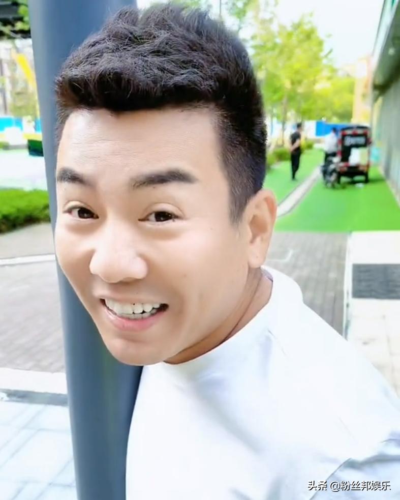 解散粉丝群要退网，舞帝利哥仅剩2万人气，无直播内容将被淘汰？