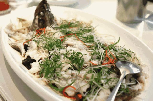 婢虫床椴ら奔娉涙互鎴愮伨瑙嗛,涓夋潯澶ч奔鍫典綇娌抽亾