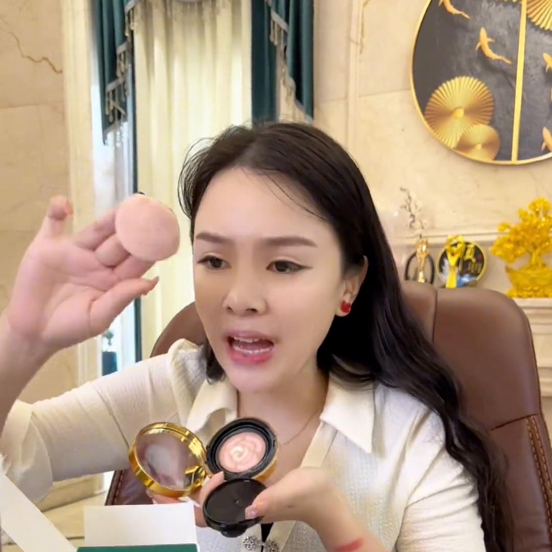 隔离遮瑕粉底三合一气垫,既有防晒又有隔离的气垫推荐