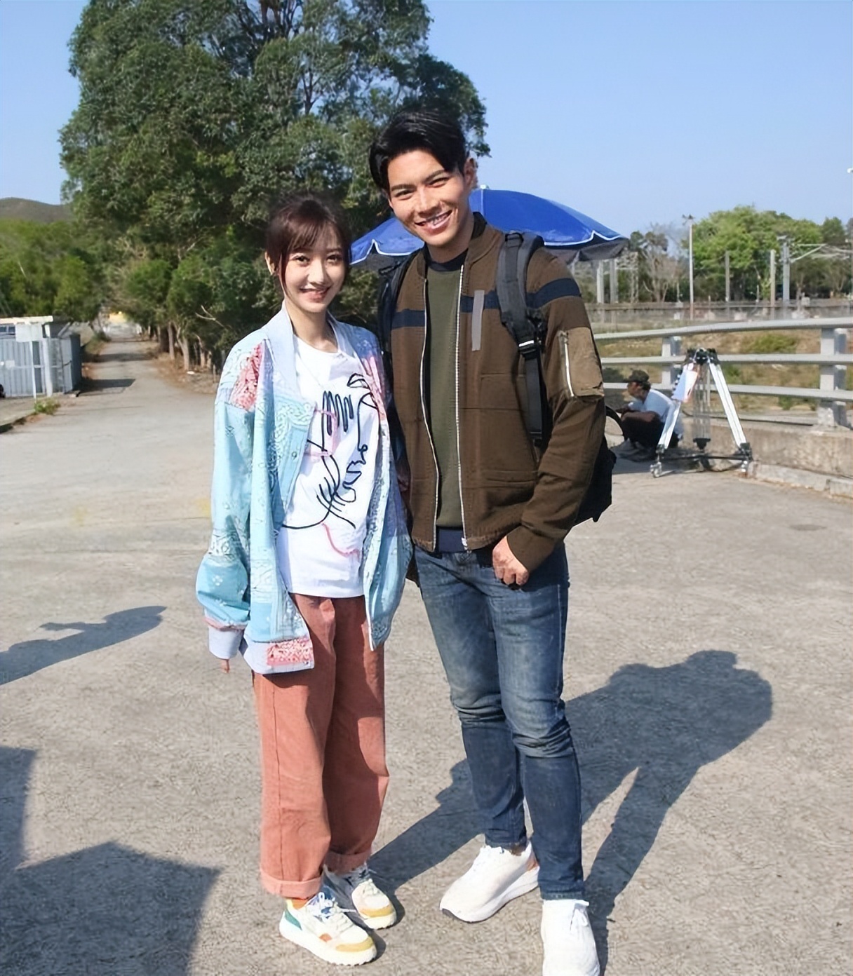 她是90后港姐，香港宅男女神，获高层赏识，活成平民港女上位范本