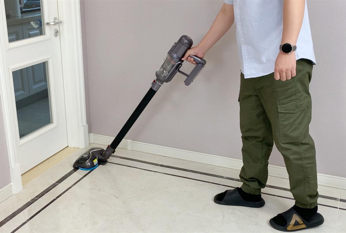 家用吸尘器和扫地机器人哪个实用,扫地机器人洗地机吸尘器哪个实用