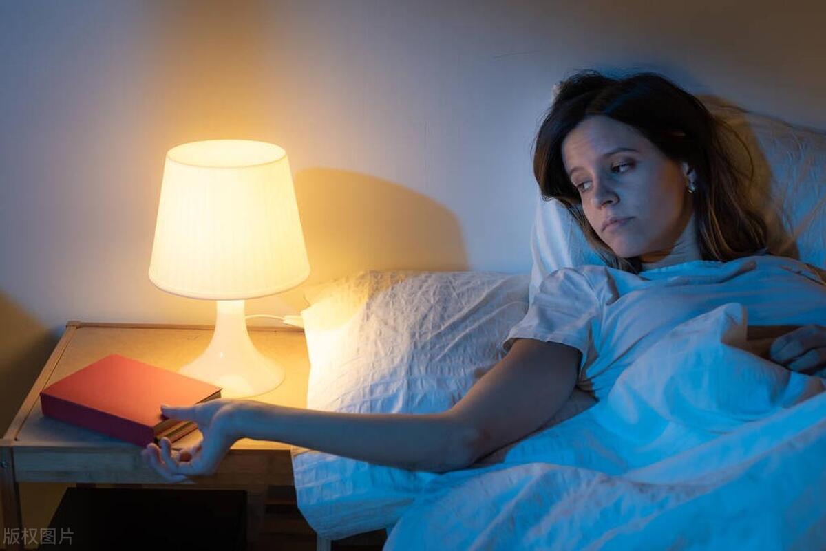 肝火旺盛失眠睡不着觉吃什么药,晚上睡不着失眠怎么办喝什么药