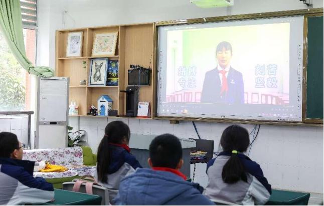 开学瞭望｜星光学校开启“时代担当·共向未来”新征程