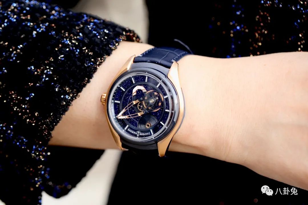 雅典表15万左右,20万一块的表