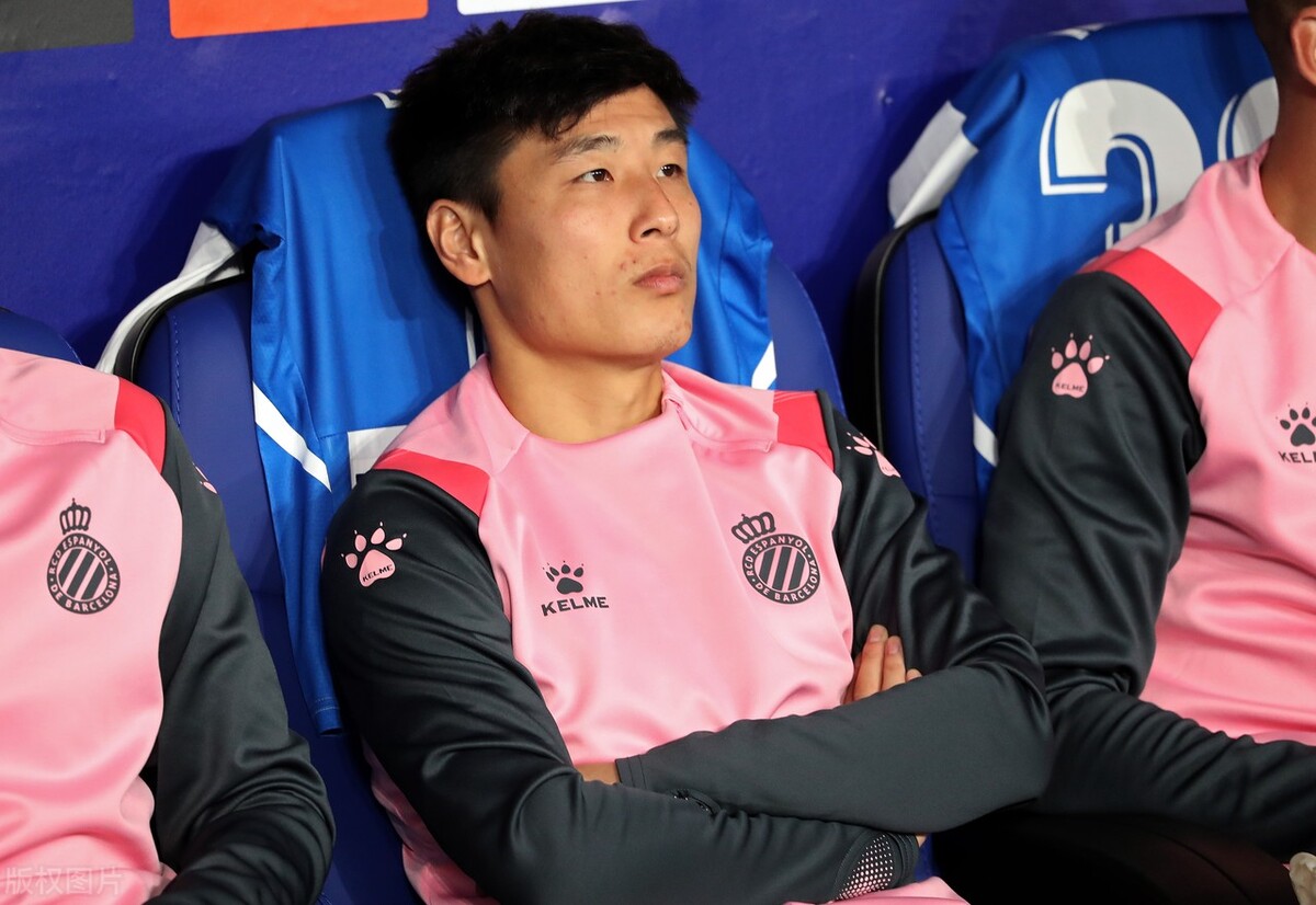 西甲首次中日pk武磊挑战亚洲标杆,西甲2冠王爆发96分钟绝杀