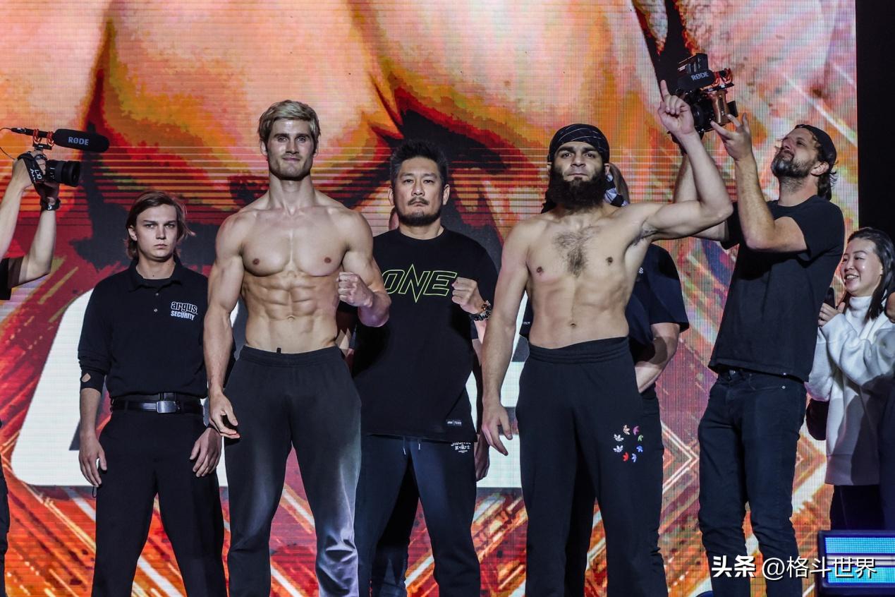 one冠军赛巅峰系列赛21对阵表,one巅峰系列赛10称重现场