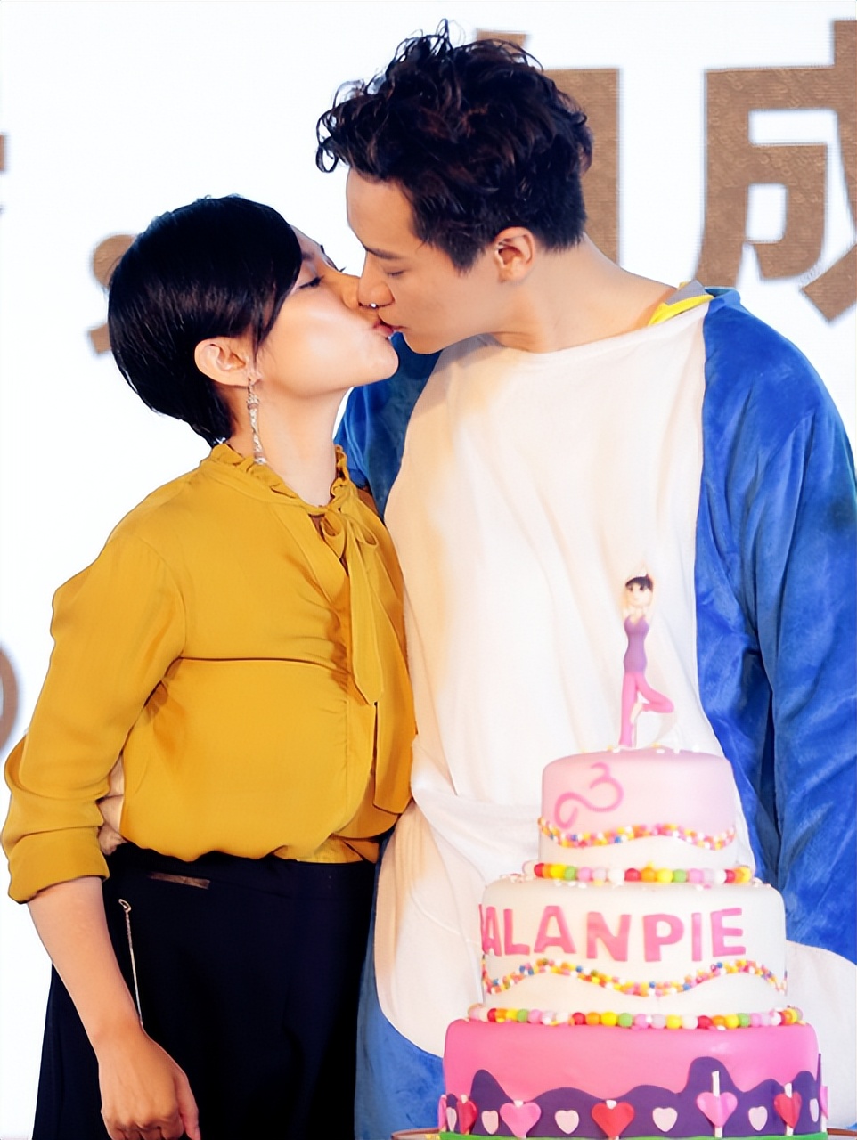 刘璇年轻颜值巅峰,刘璇首金奥运冠军大器晚成