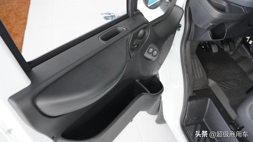 江铃福顺高级营运版,江铃全顺开高速怎么样