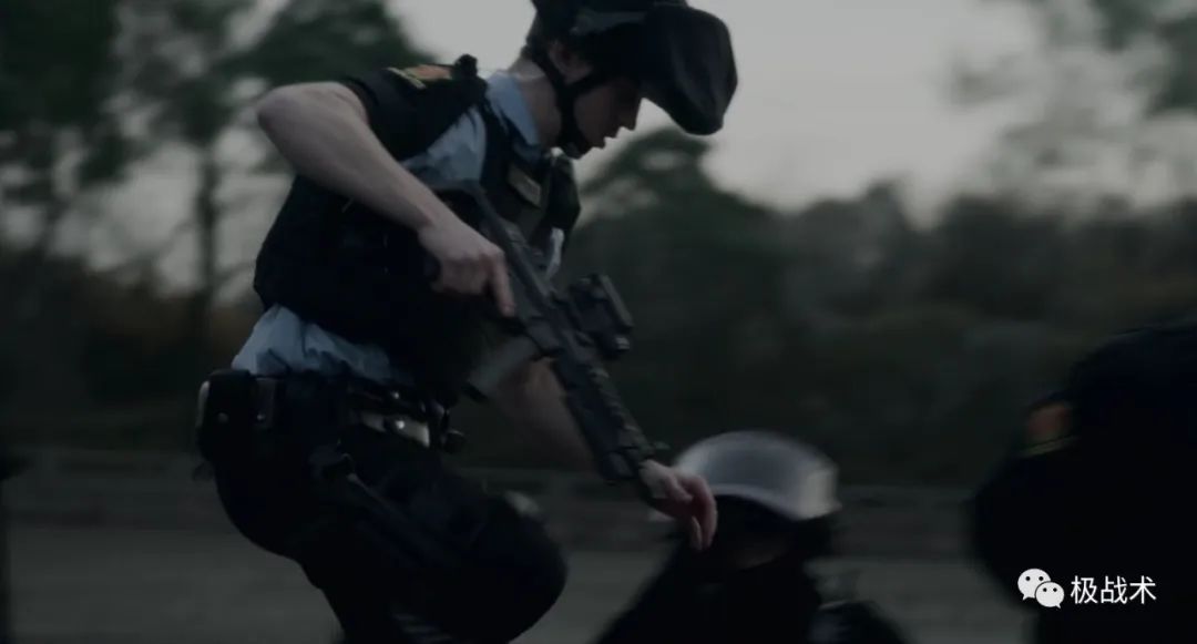 魔幻走进现实，冷血杀手即将假释出狱？-《7月22日》于特岛*案惨**