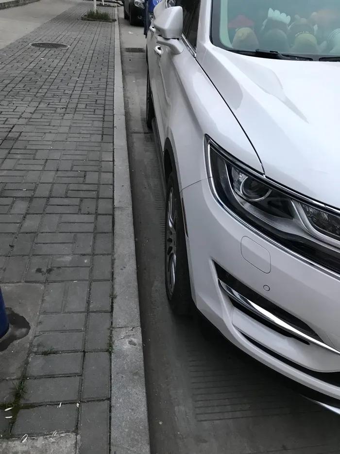 科目三靠边停车操作指南,分镜头式全流程详解