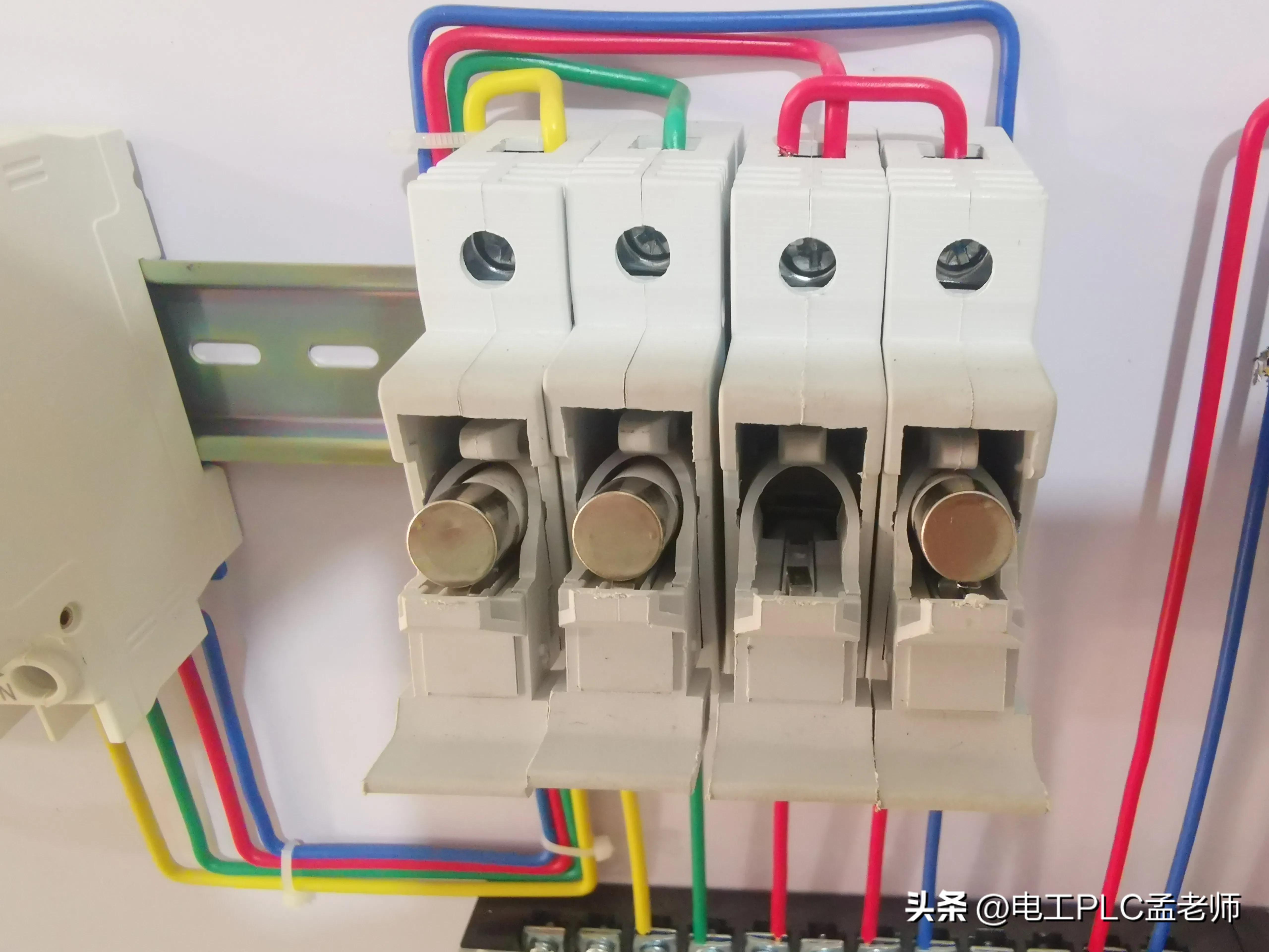 熔断器开关保险丝的选用,熔断器是配电电器还是保护电器