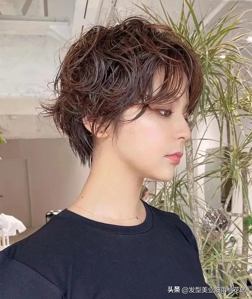蓬松超短烫发型,超短发蓬松烫用几号杠子