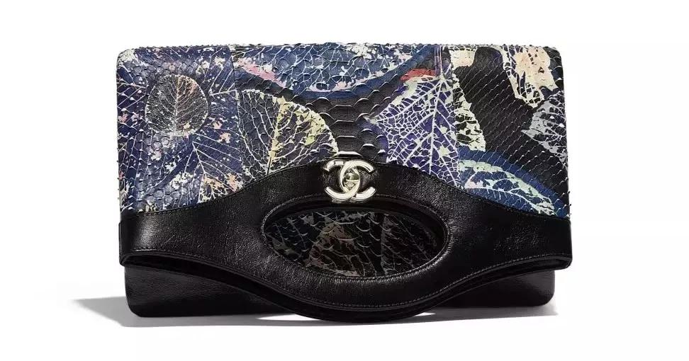 chanel必买的10件单品,chanel最新一期