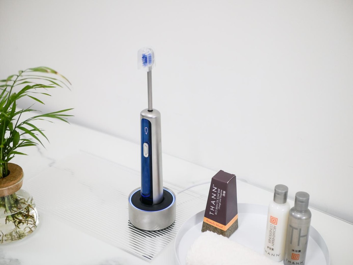 mcomb电动牙刷和usmile电动牙刷,目前哪个牌子的电动牙刷比较好