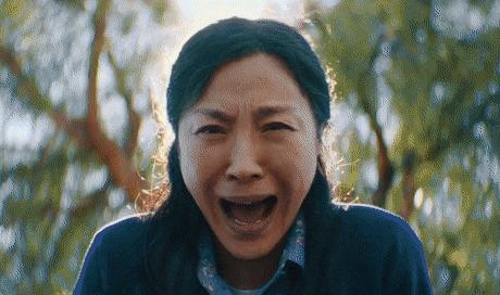 带1000万珠宝进组，谈18年恋爱不结婚，彪悍的人生不需要解释