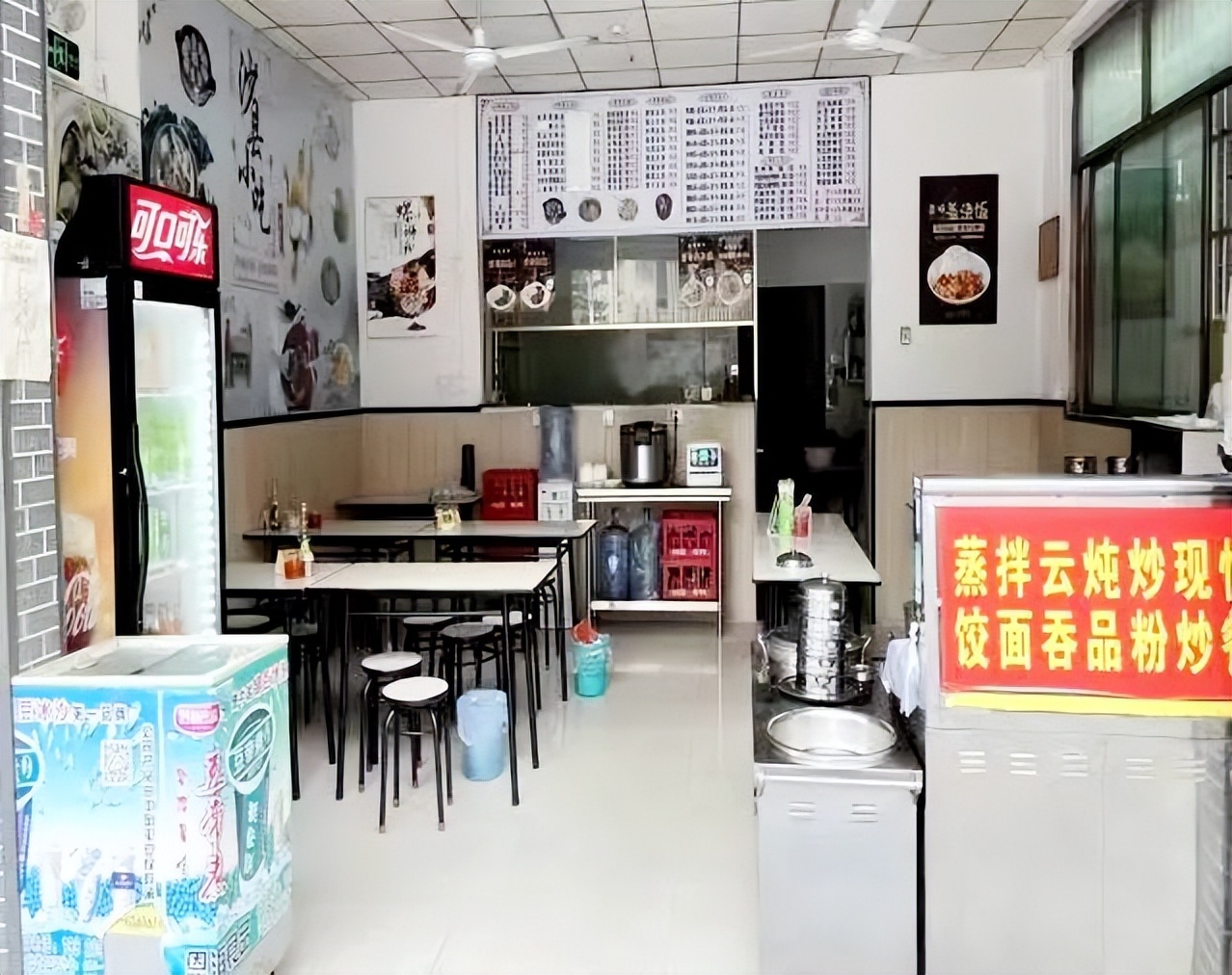 光明最火爆的店铺,光明门面精品店铺