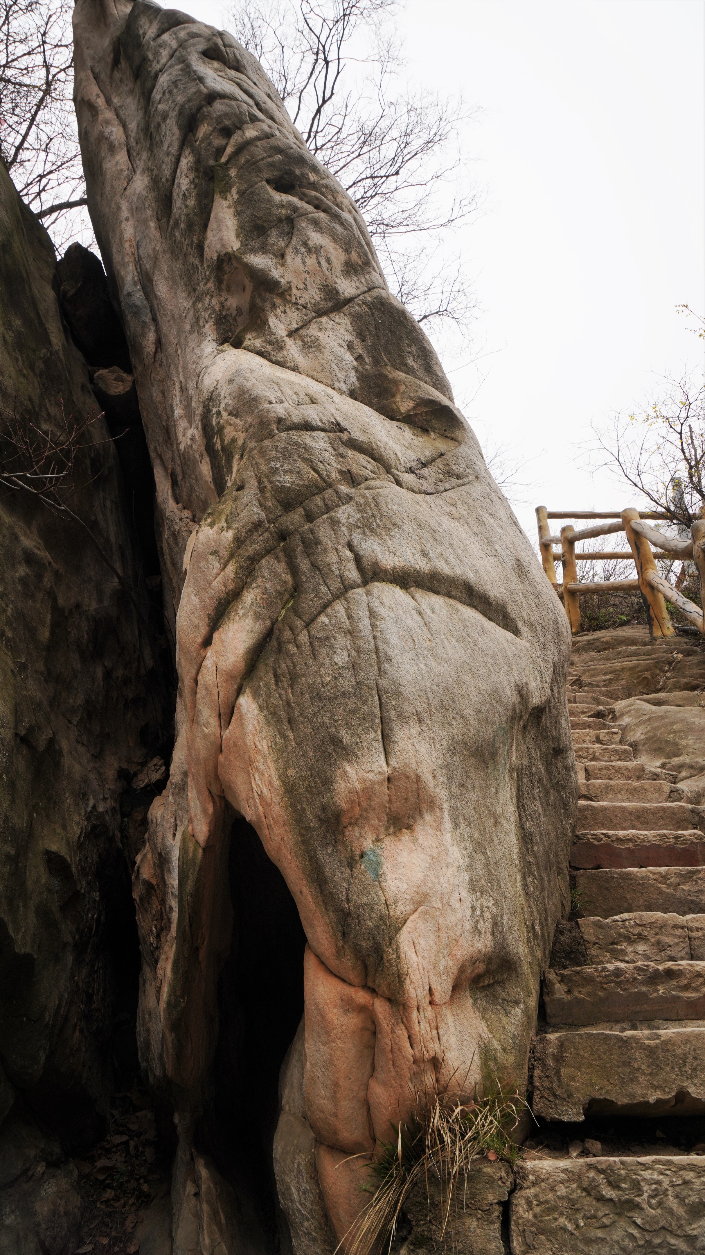 嵩山少林寺几级景区,中岳嵩山和少林寺是一个景区吗