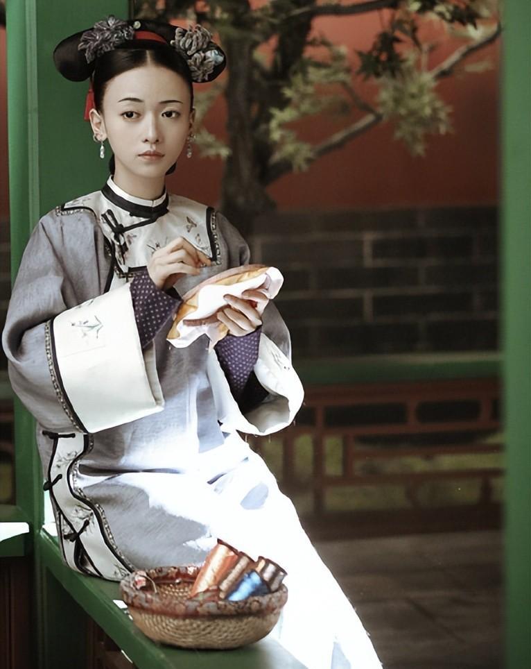 明明油头粉面，却偏要尬演警察，这6位女星演的刑警，真让人难受