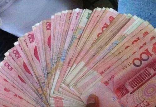 使用现金支付利于哪些公司,使用现金还是手机支付