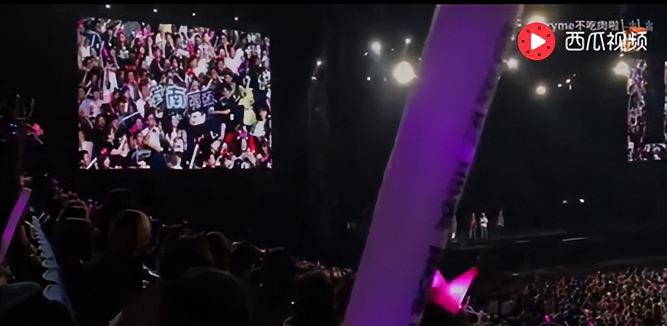 南拳妈妈刘畊宏,刘畊宏南拳妈妈同框蛇舞