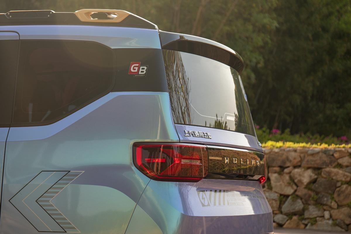 宏光minievgameboy版售5.58-6.98万,宏光minievgameboy