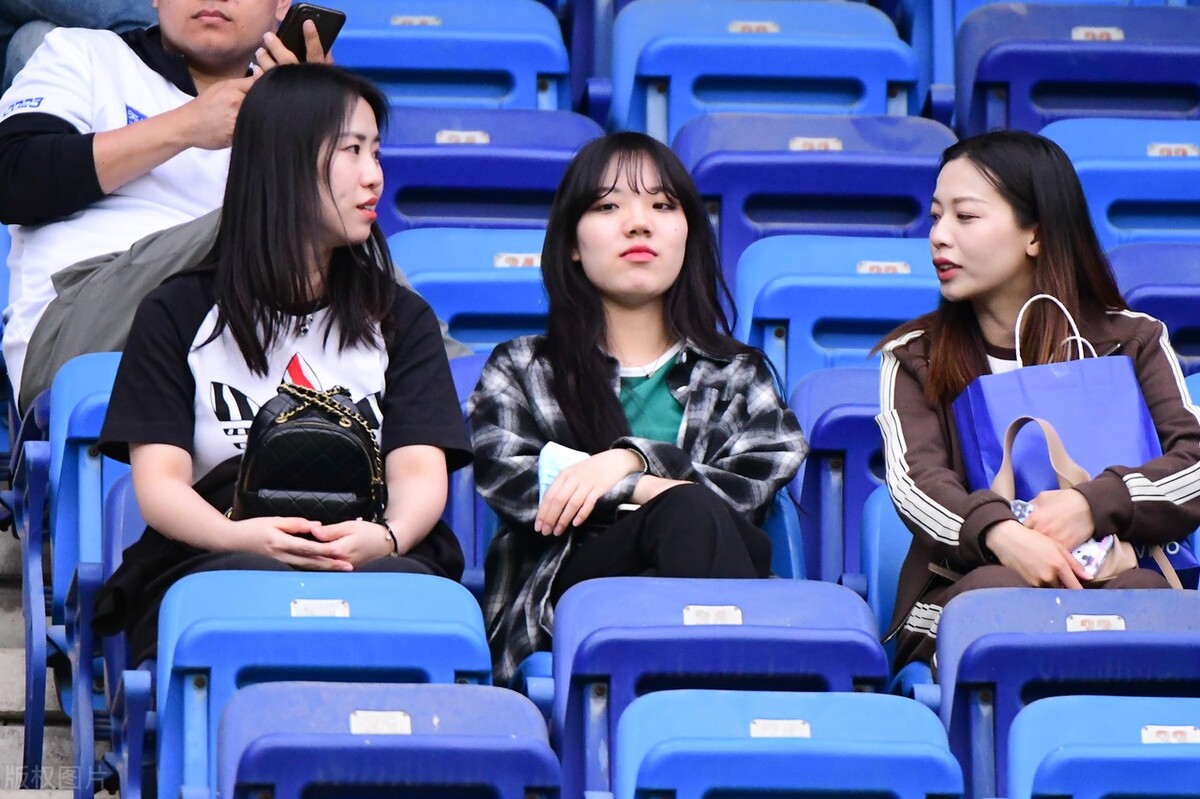 上海破获杀猪盘诈骗案被骗1500万,富婆遭遇杀猪盘13天被骗1400万元