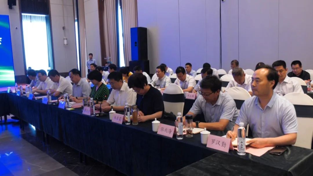 华润集团来我区考察项目洽谈会议,华润集团蒙阴光伏项目